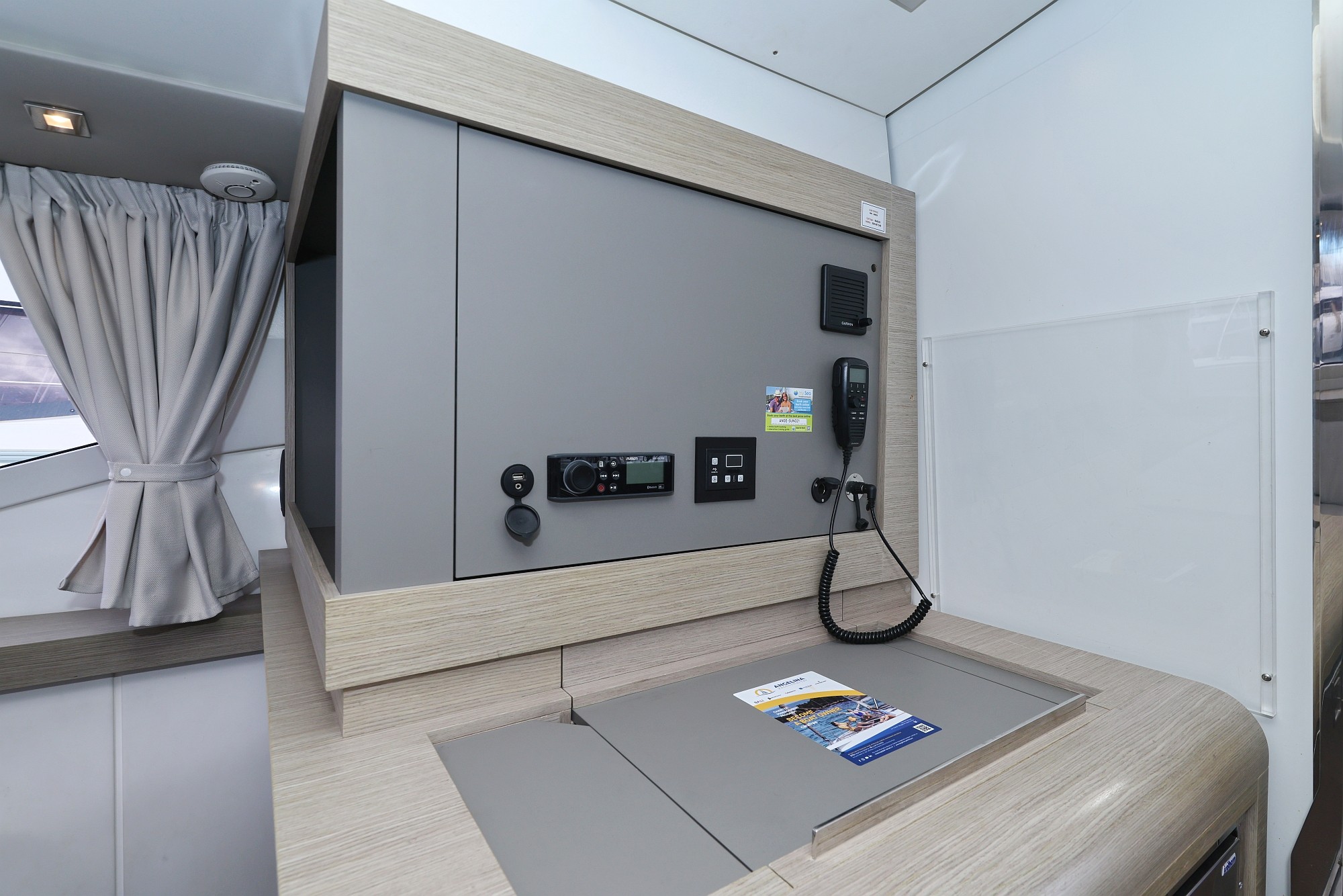 Fountaine Pajot Elba 45, Sun Office | Yacht Charter Croatia