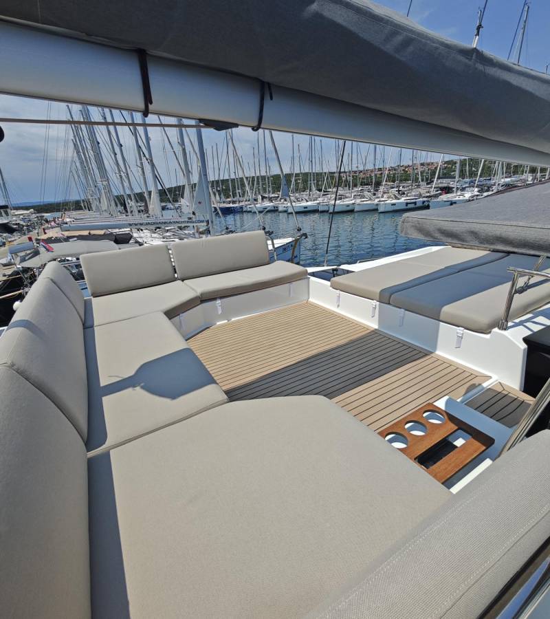 Fountaine Pajot Elba 45, Caramita | Noleggio di Yacht Croazia