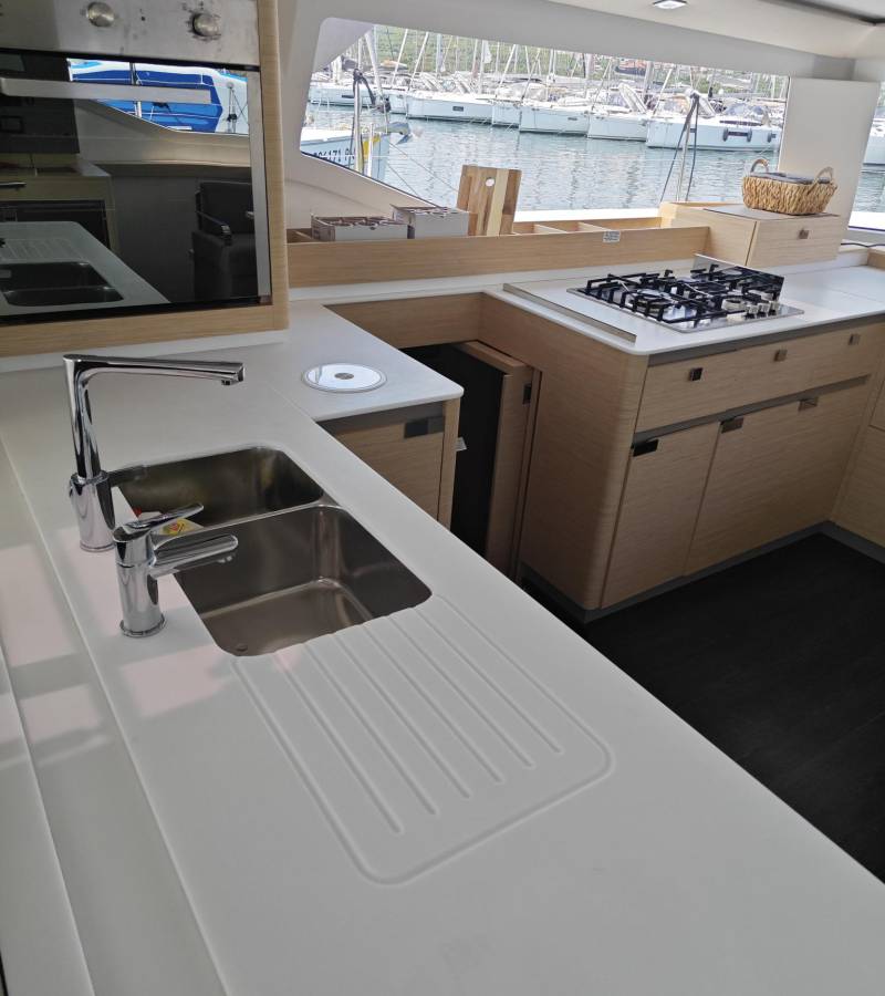 Fountaine Pajot Elba 45, Caramita | Noleggio di Yacht Croazia