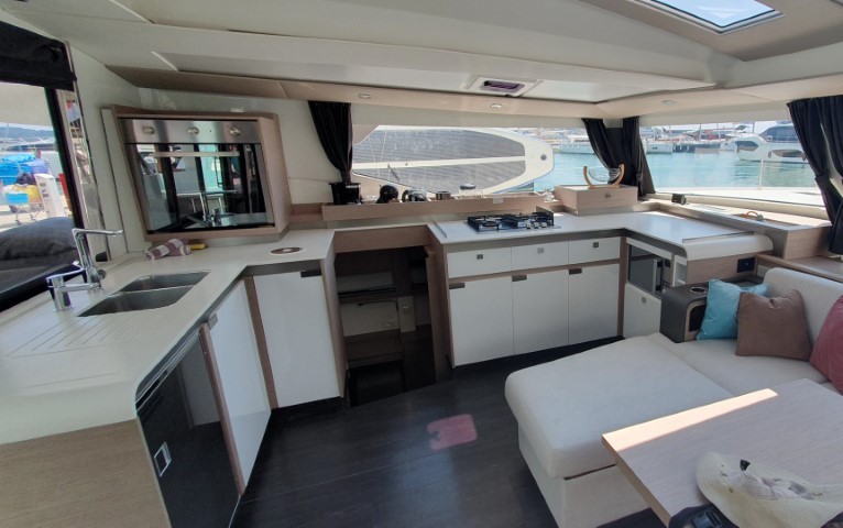Fountaine Pajot Elba 45, Dreamcatcher | Yacht Charter Croatia