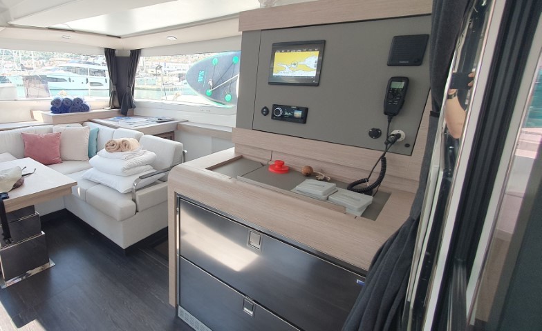 Fountaine Pajot Elba 45, Dreamcatcher | Yacht Charter Croatia