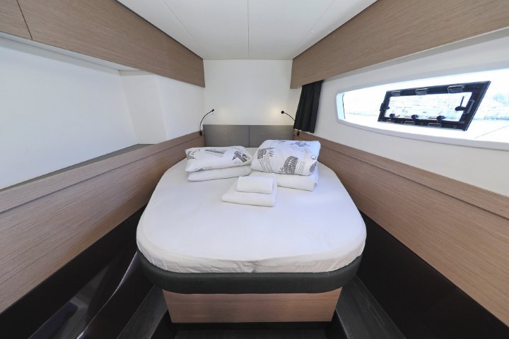 Fountaine Pajot Elba 45, Dreamcatcher | Yacht Charter Croatia