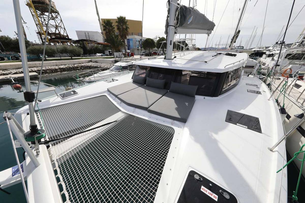 Fountaine Pajot Isla 40, Chilli | Yacht Charter Croatia