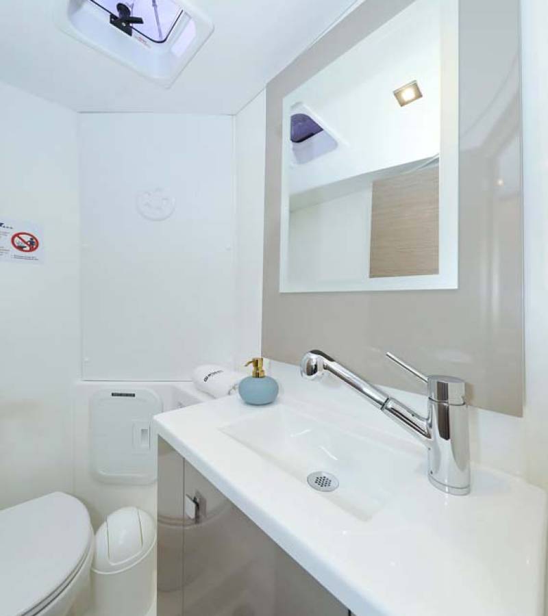 Fountaine Pajot Isla 40, Chilli | Yacht Charter Croatia
