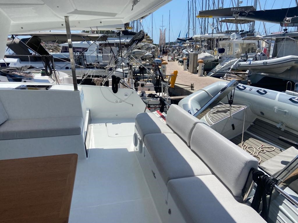 Fountaine Pajot Isla 40, Ninoa | Yacht Charter Croatia