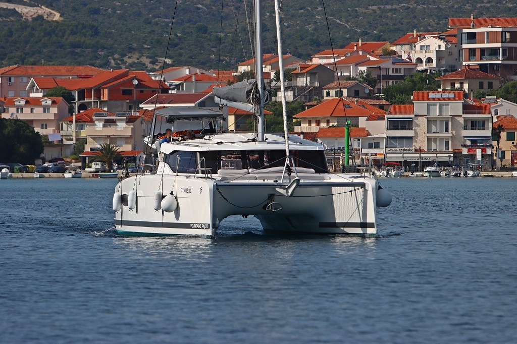 Fountaine Pajot Isla 40, Ninoa | Yacht Charter Croatia
