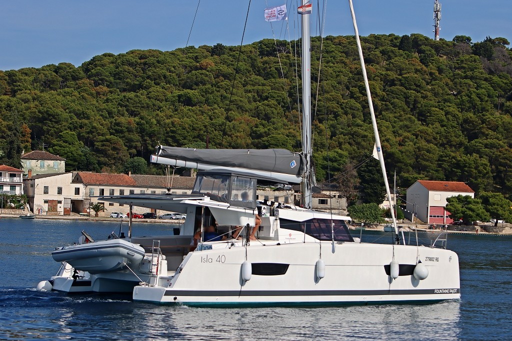 Fountaine Pajot Isla 40, Ninoa | Yacht Charter Croatia