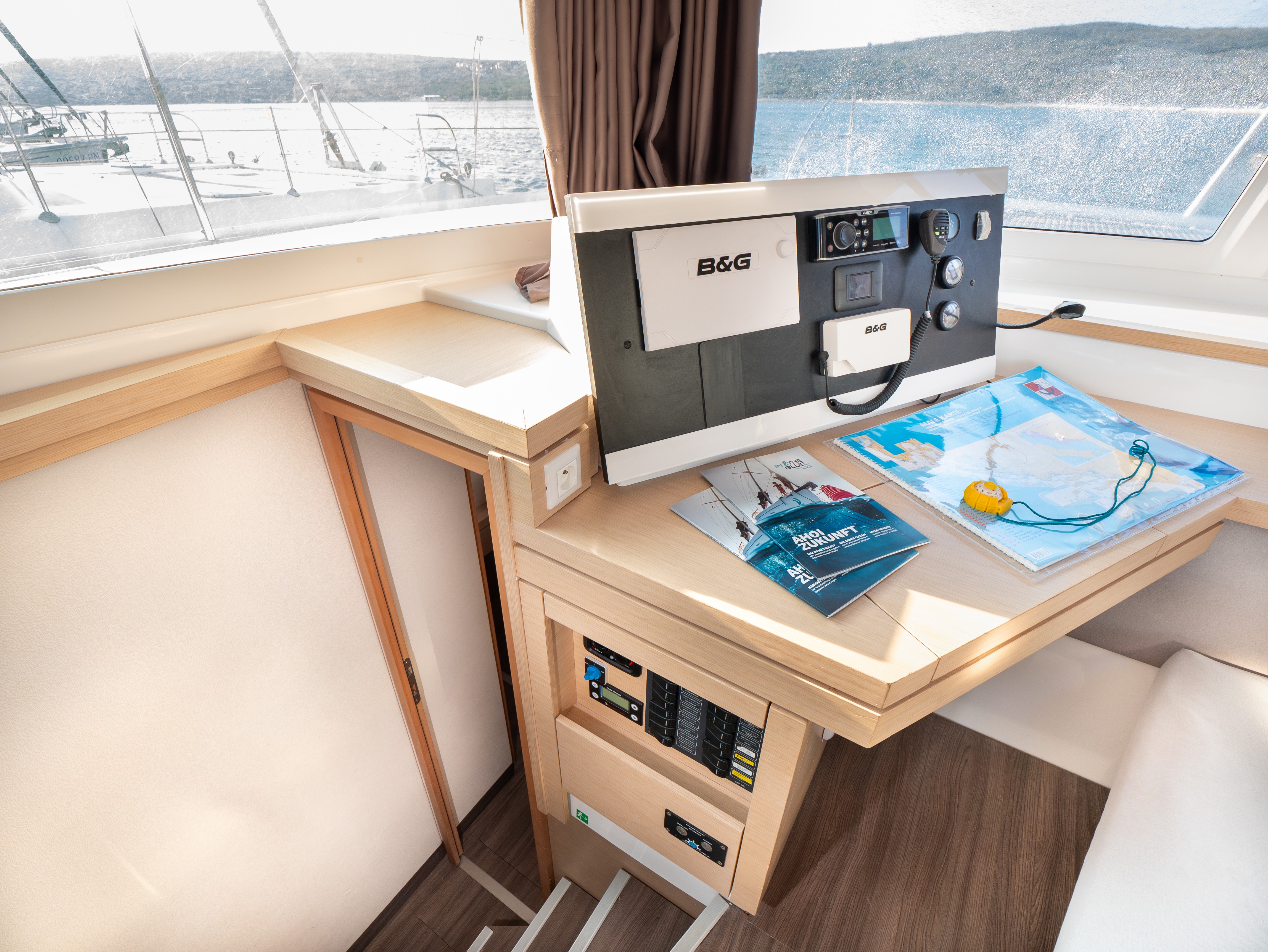 Fountaine Pajot Lucia 40, Luce | Noleggio di Yacht Croazia