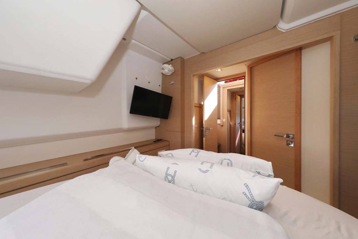 Fountaine Pajot Lucia 40, Tu Tamo 2 | Yacht Charter Croatia