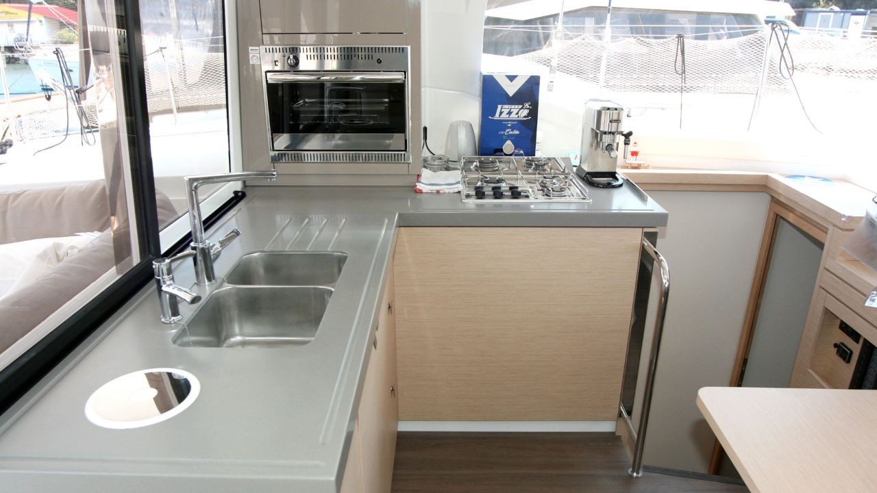 Fountaine Pajot Lucia 40, Luna Rossa II | Yacht Charter Croatia