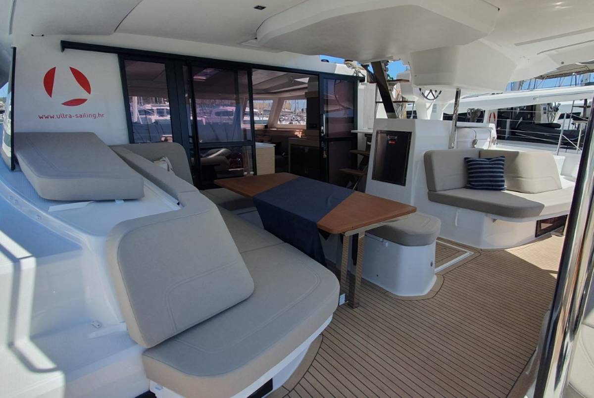 Fountaine Pajot New 44 Quatuor, Skywalker | Yacht Charter Croatia