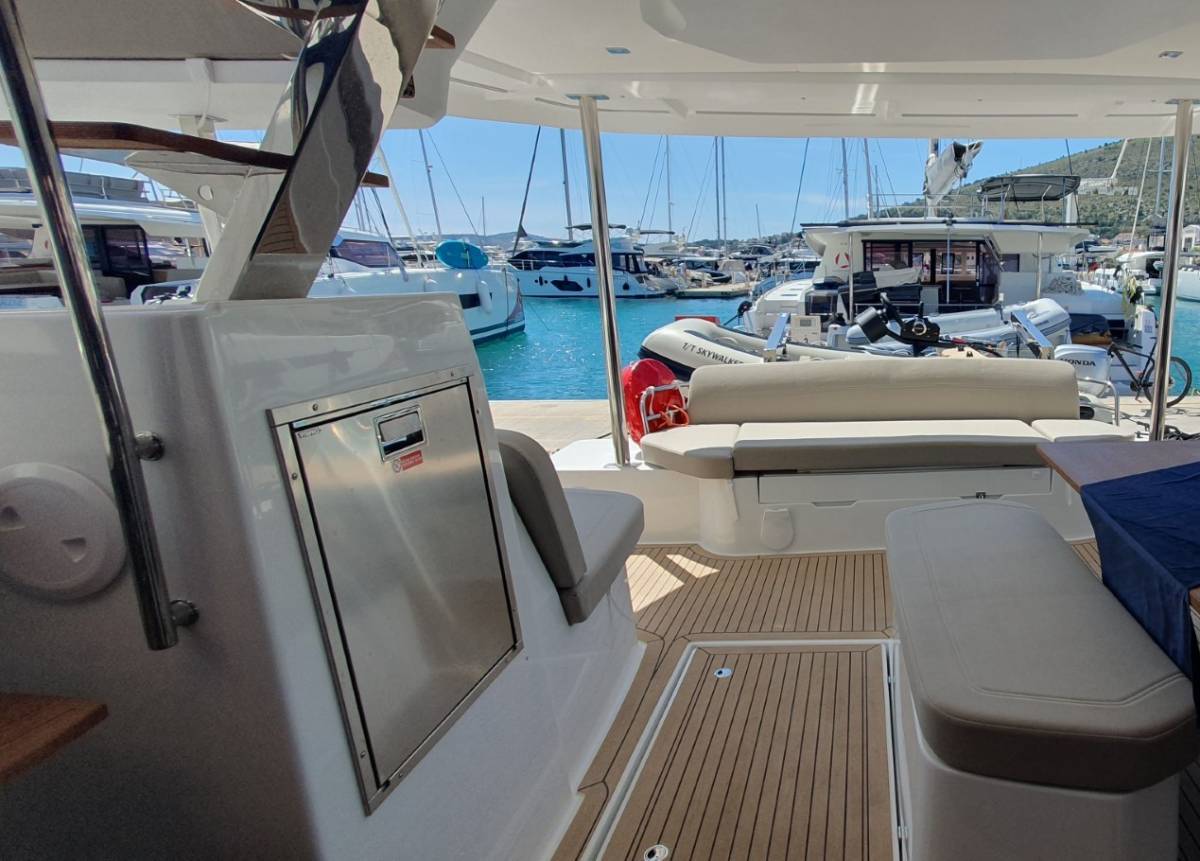 Fountaine Pajot New 44 Quatuor, Skywalker | Yacht Charter Croatia