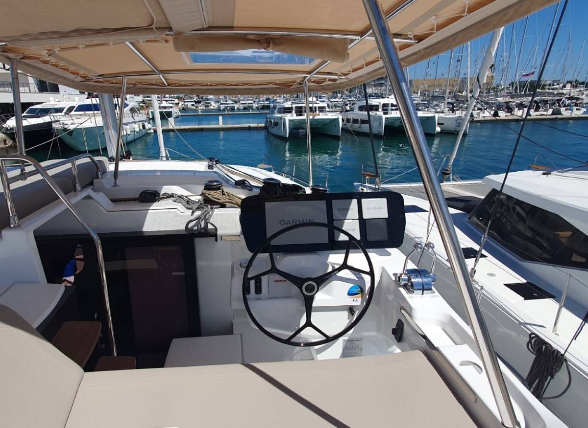 Fountaine Pajot New 44 Quatuor, Skywalker | Yacht Charter Croatia
