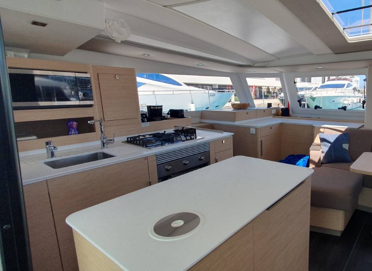 Fountaine Pajot New 44 Quatuor, Skywalker | Yacht Charter Croatia