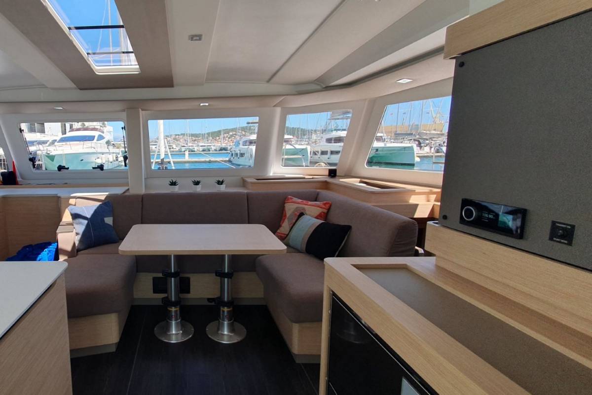 Fountaine Pajot New 44 Quatuor, Skywalker | Yacht Charter Croatia