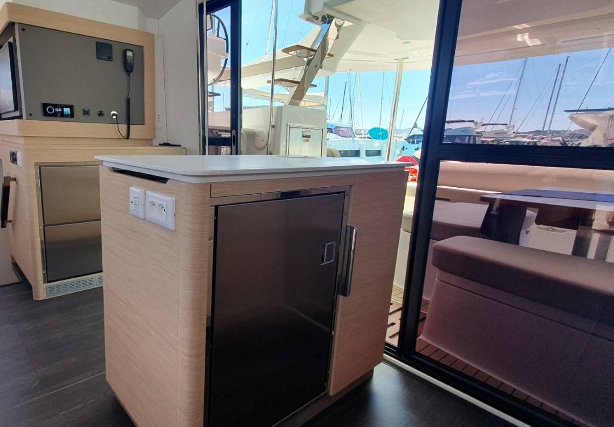 Fountaine Pajot New 44 Quatuor, Skywalker | Yacht Charter Croatia