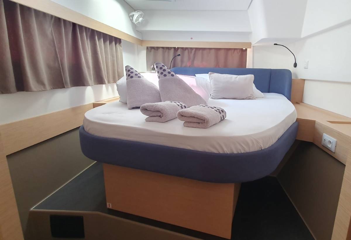 Fountaine Pajot New 44 Quatuor, Skywalker | Yacht Charter Croatia
