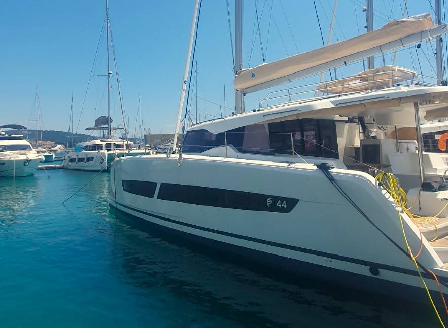 Fountaine Pajot New 44 Quatuor, Skywalker | Yacht Charter Croatia