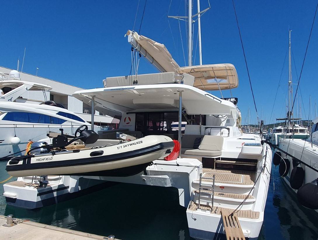 Fountaine Pajot New 44 Quatuor, Skywalker | Yacht Charter Croatia
