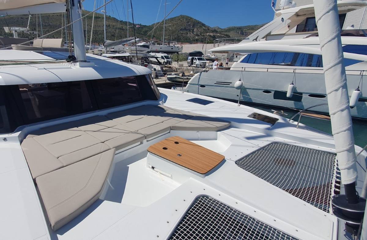 Fountaine Pajot New 44 Quatuor, Skywalker | Yacht Charter Croatia