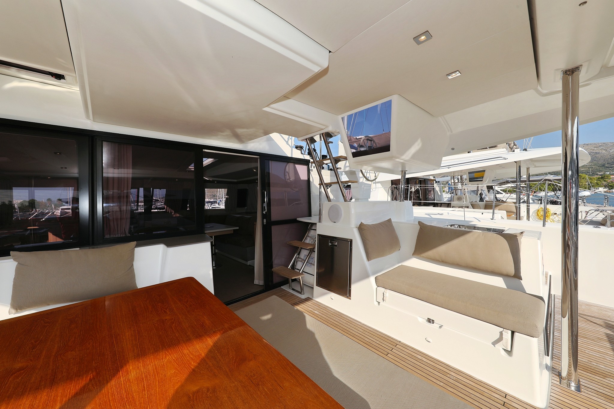 Fountaine Pajot Saba 50, Poco Loco | Yacht Charter Croatia