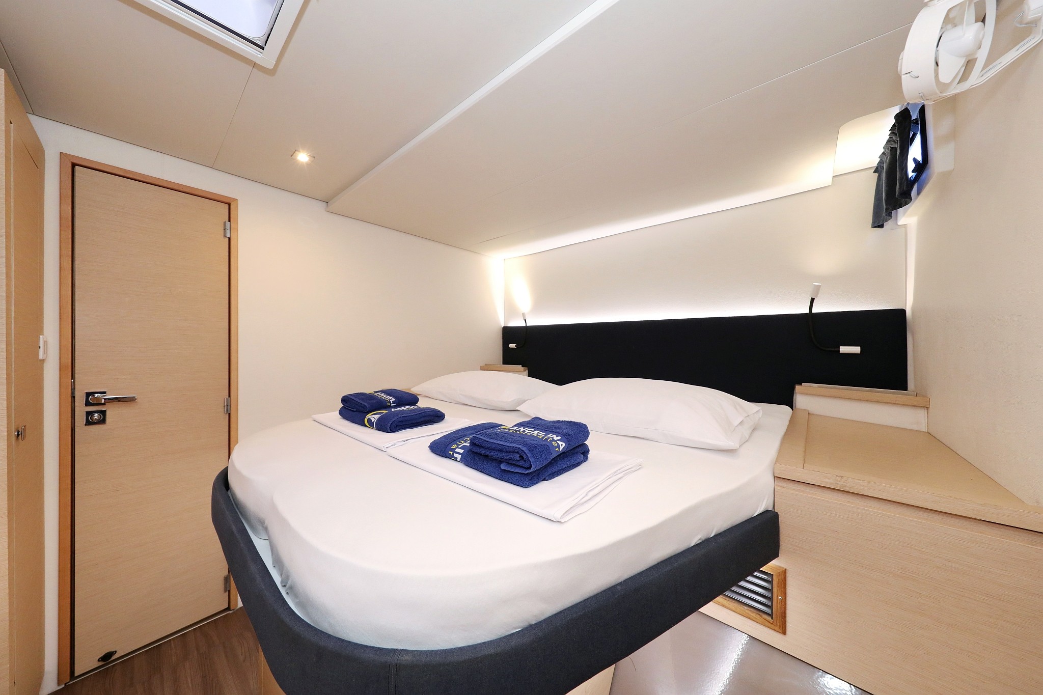 Fountaine Pajot Saba 50, Poco Loco | Yacht Charter Croatia