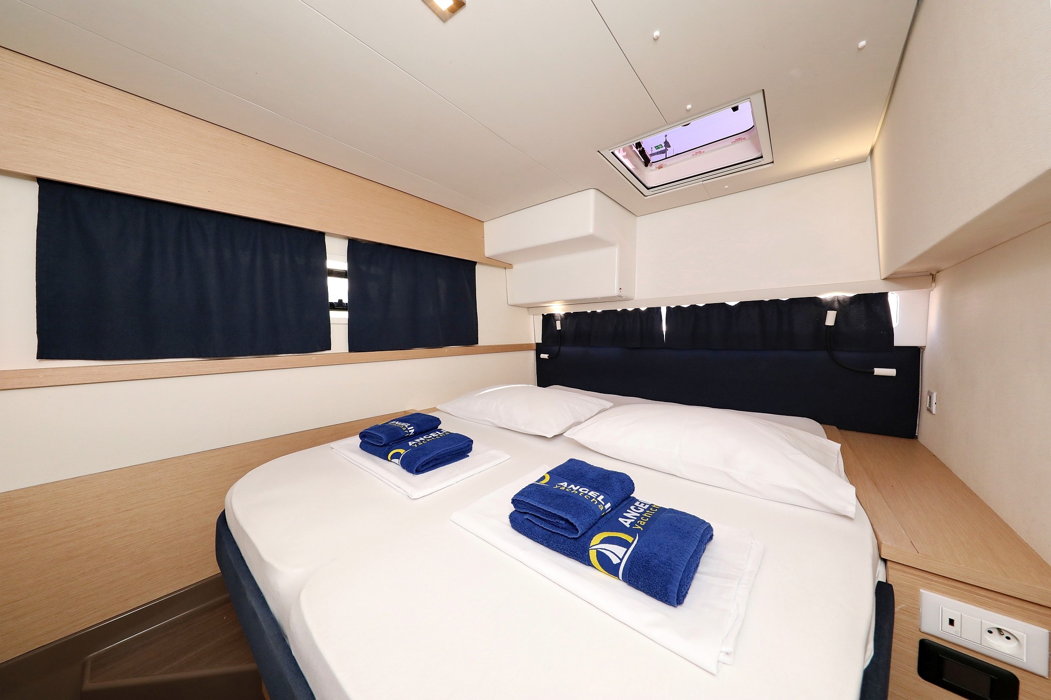 Fountaine Pajot Saba 50, Poco Loco | Yacht Charter Croatia