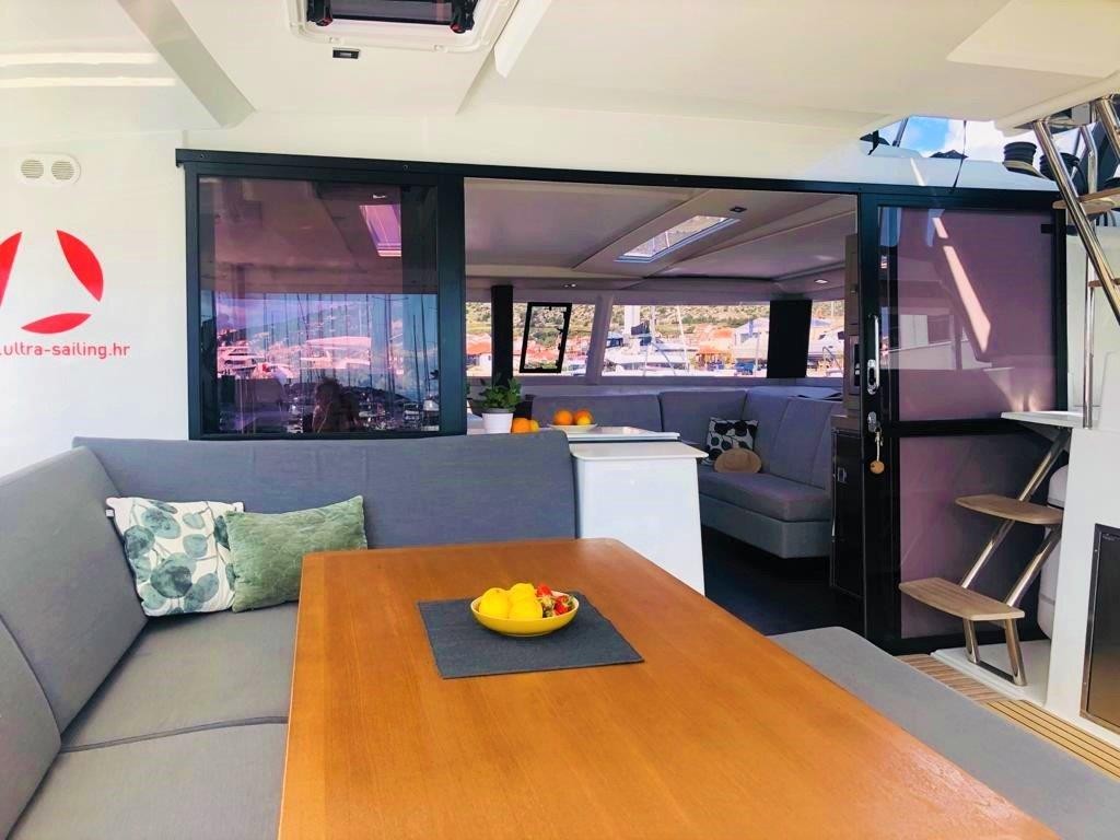 Fountaine Pajot Saona 47 Quintet, Desafinado | Yacht Charter Croatia