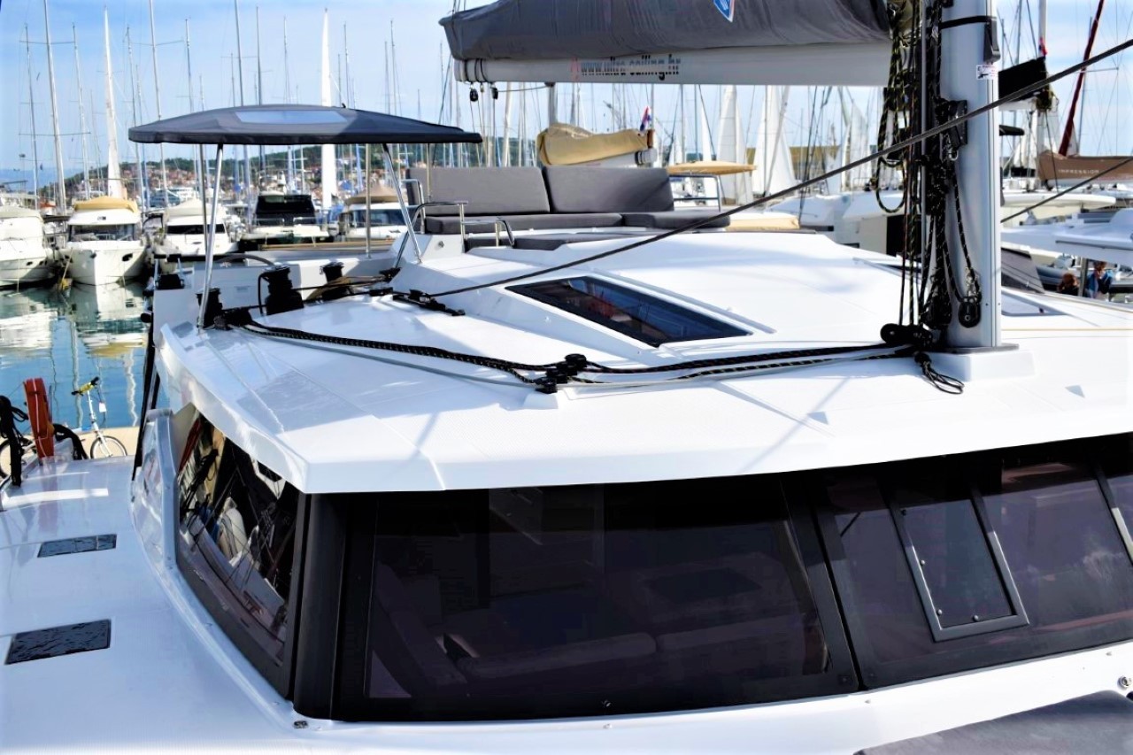 Fountaine Pajot Saona 47 Quintet, Desafinado | Yacht Charter Croatia