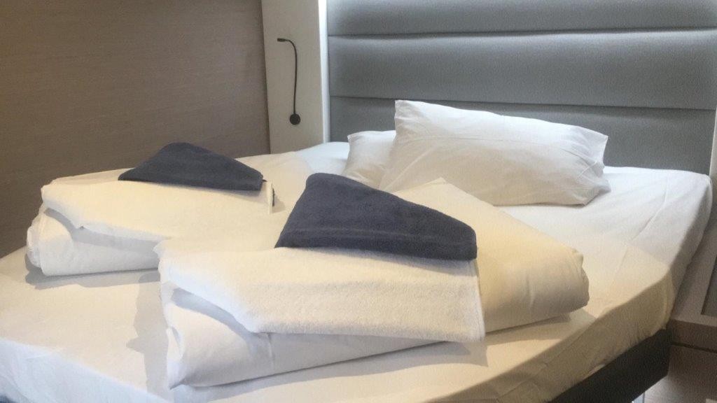 Fountaine Pajot Saona 47 Quintet, Desafinado | Yacht Charter Croatia