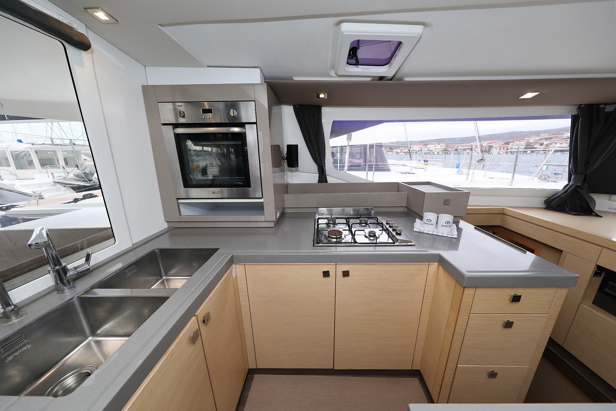 Fountaine Pajot Saona 47 Quintet, Martin V | Yacht Charter Croatia