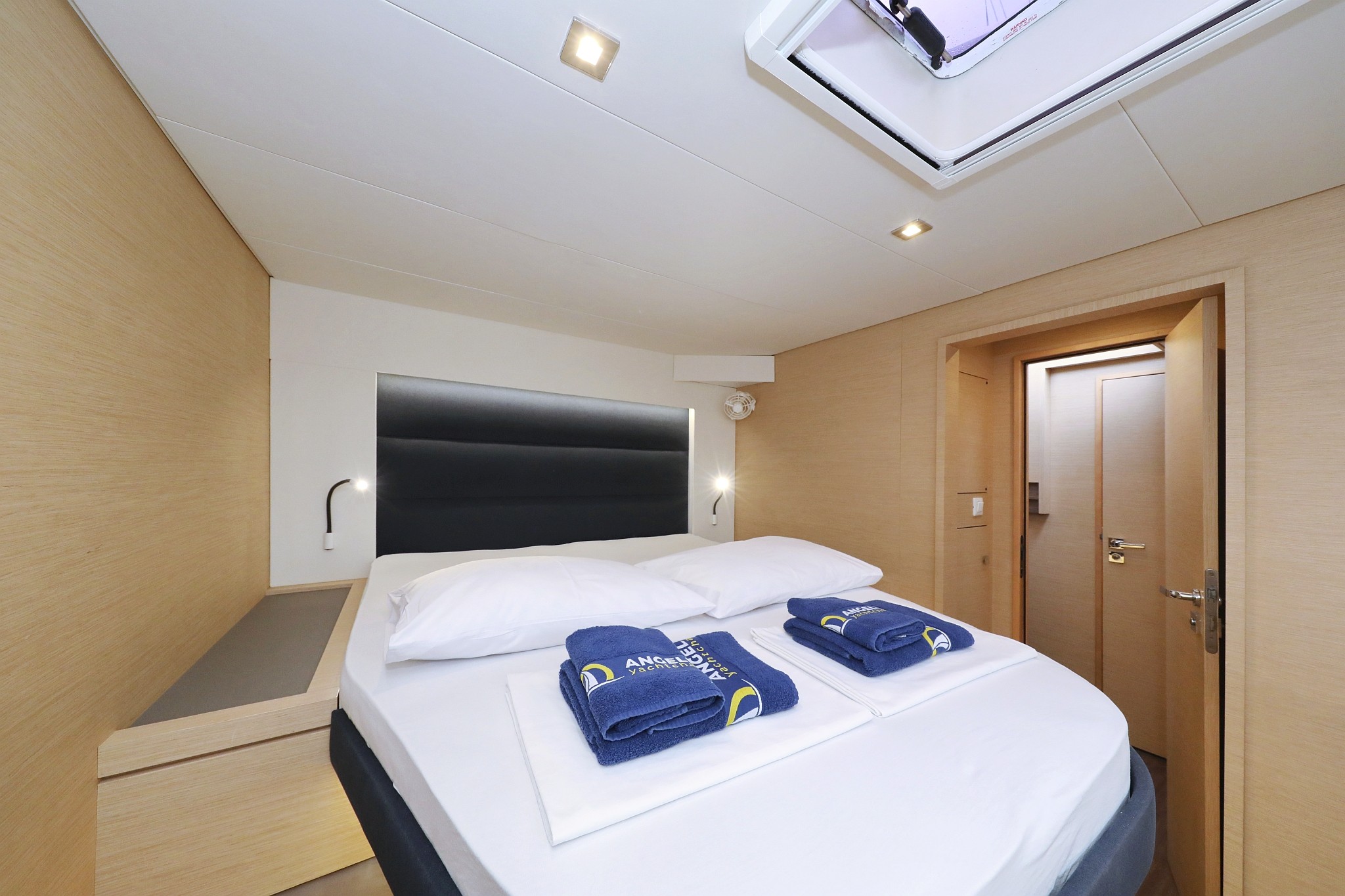 Fountaine Pajot Saona 47 Quintet, Martin V | Yacht Charter Croatia