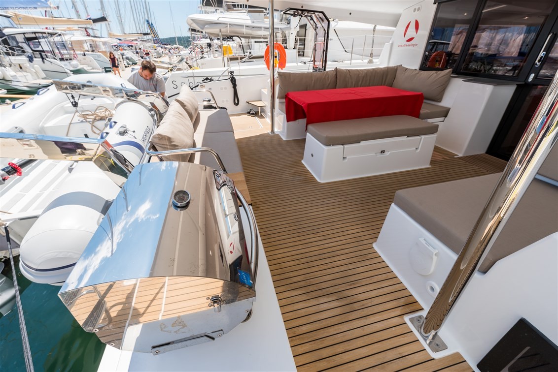 Fountaine Pajot Saona 47 Quintet, Sunny Wave | Yacht Charter Croatia