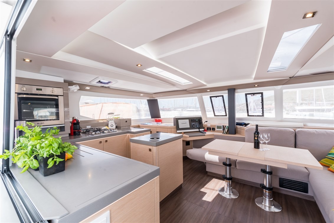 Fountaine Pajot Saona 47 Quintet, Sunny Wave | Yacht Charter Croatia
