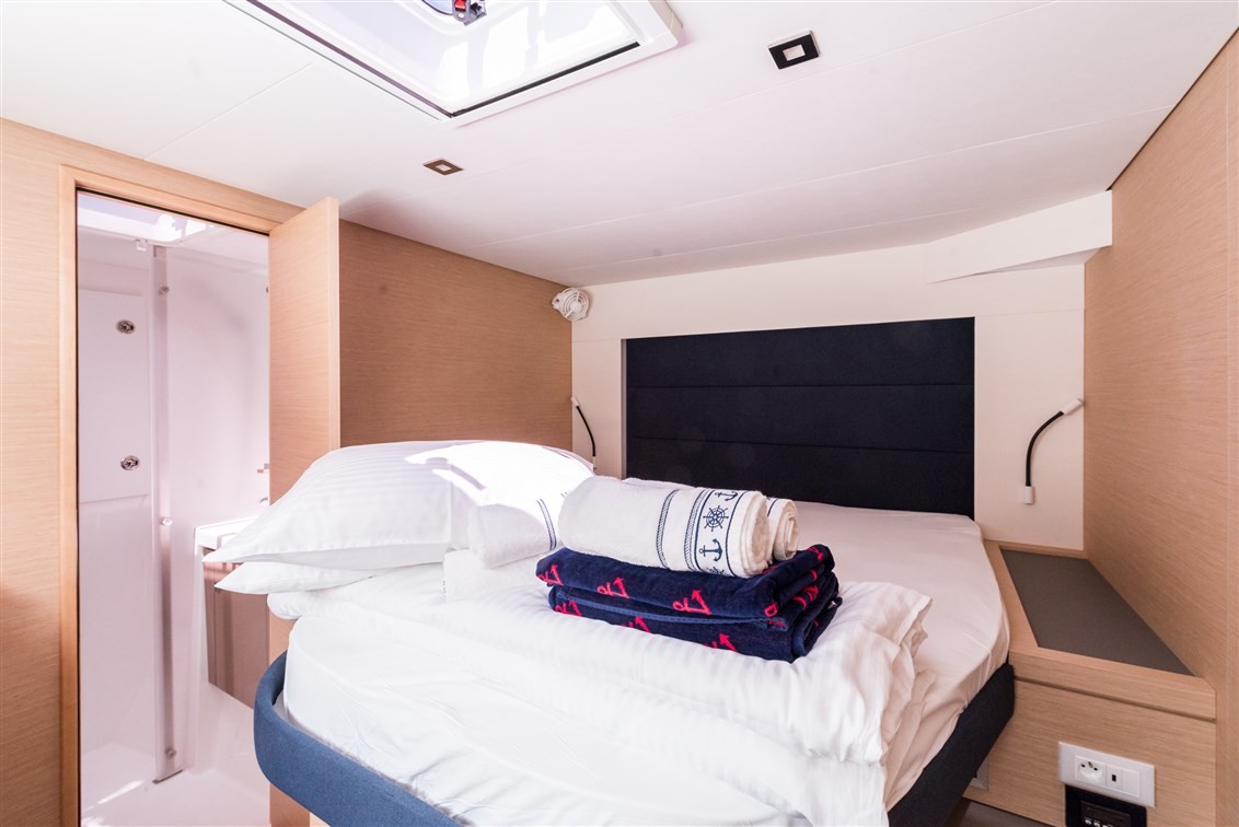 Fountaine Pajot Saona 47 Quintet, Sunny Wave | Yacht Charter Croatia