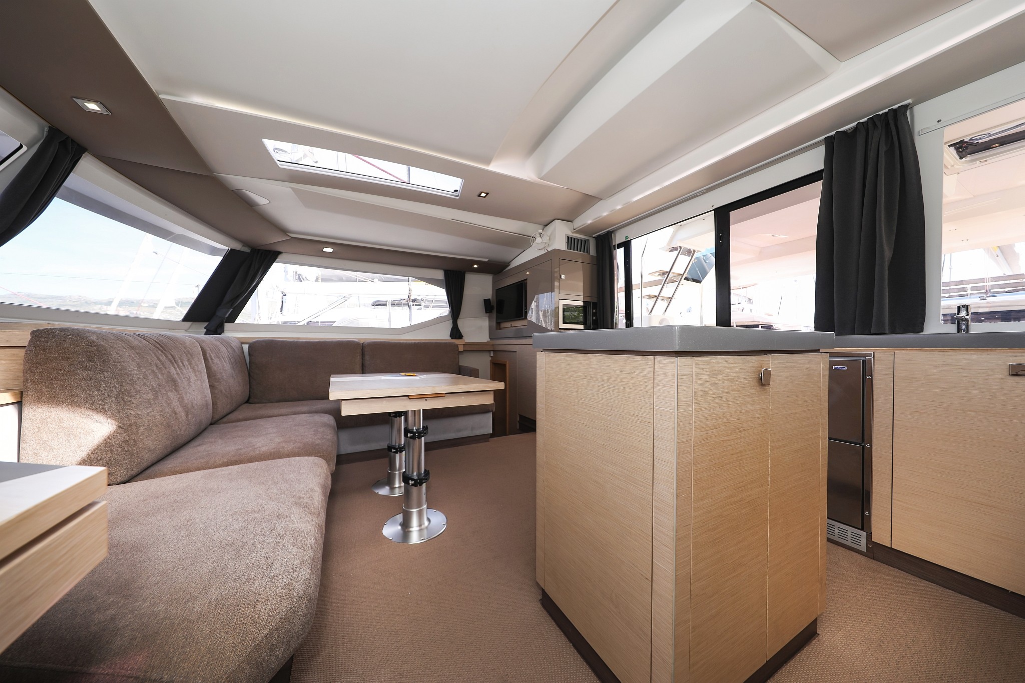 Fountaine Pajot Saona 47 Quintet, Nina V | Yacht Charter Croatia