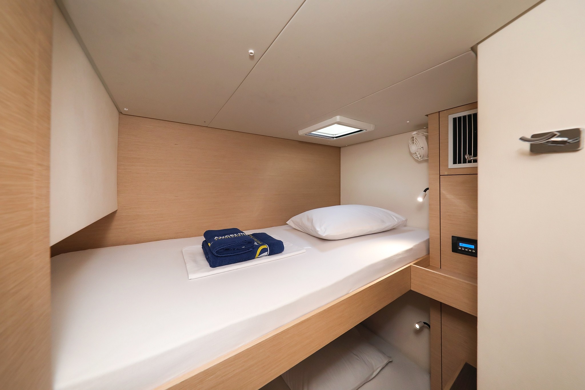 Fountaine Pajot Saona 47 Quintet, Nina V | Yacht Charter Croatia