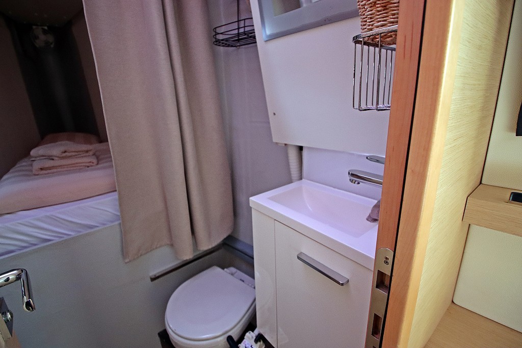 Fountaine Pajot Saona 47 Quintet, Felicia | Yacht Charter Croatia