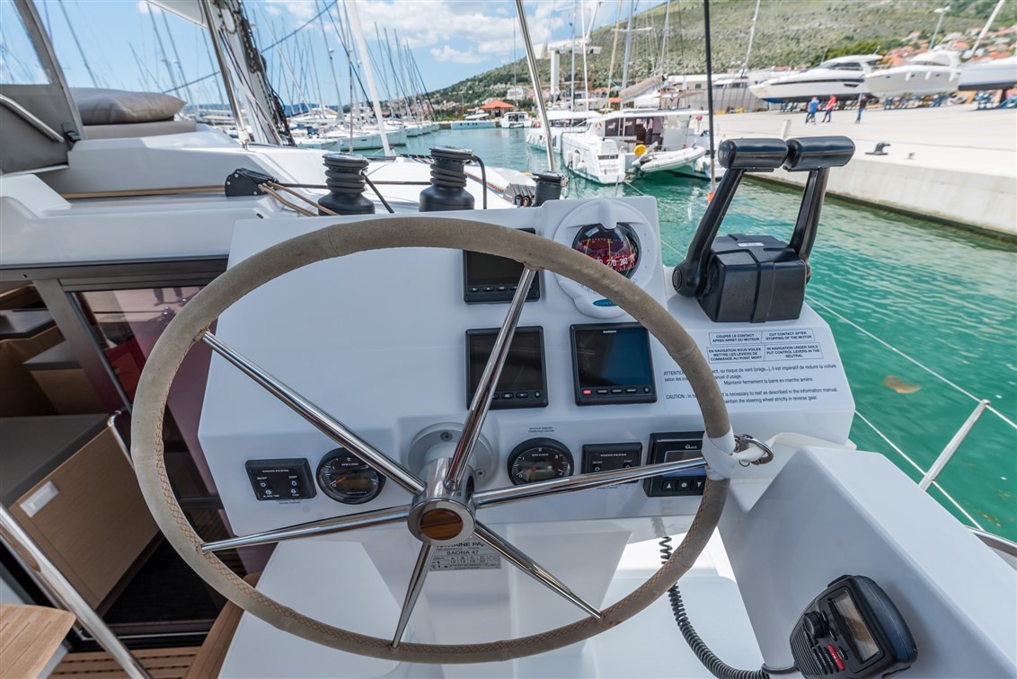 Fountaine Pajot Saona 47 Quintet, Sunny Wave | Yacht Charter Croatia