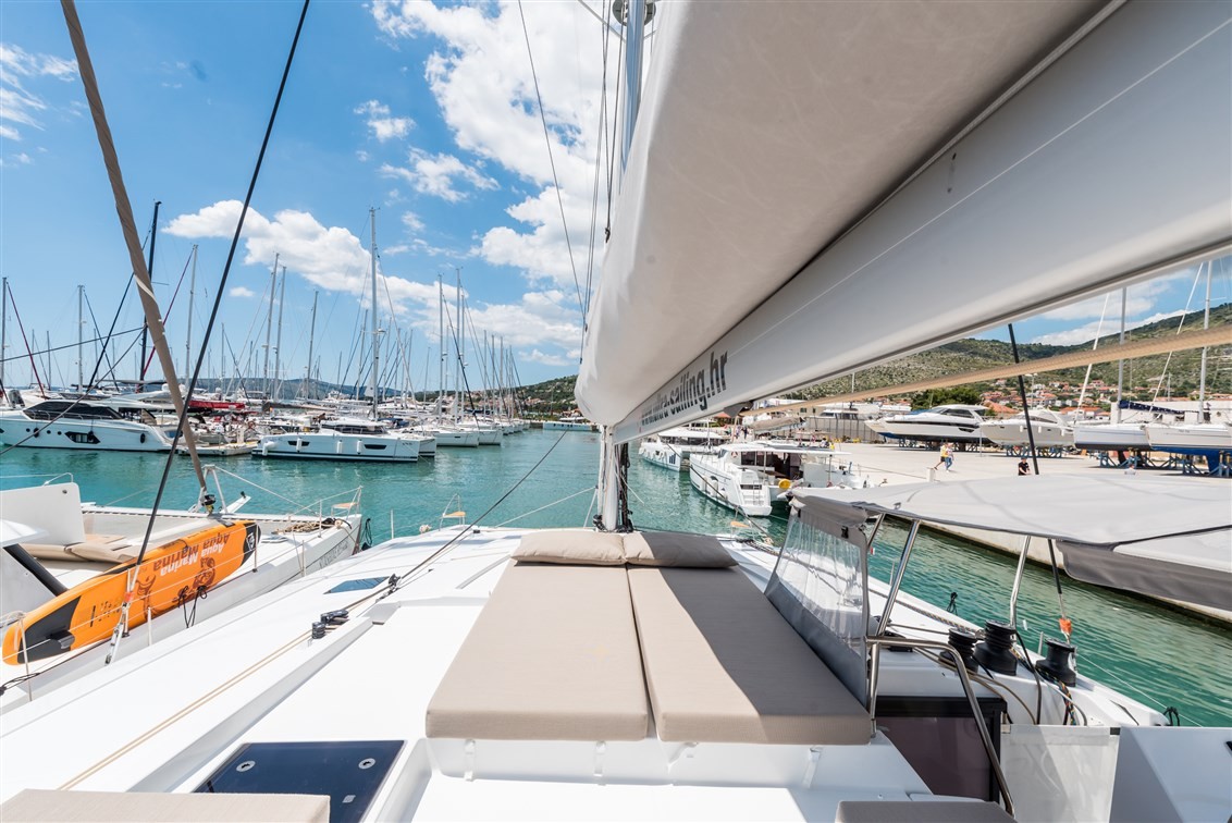 Fountaine Pajot Saona 47 Quintet, Sunny Wave | Yacht Charter Croatia