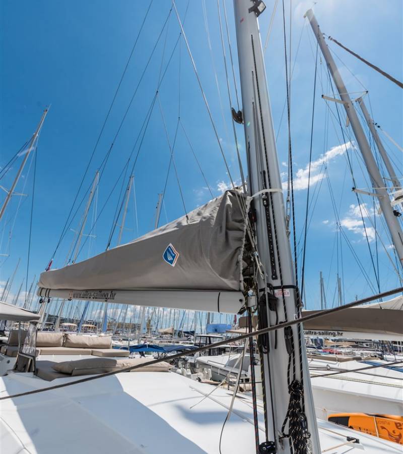 Fountaine Pajot Saona 47 Quintet, Sunny Wave | Yacht Charter Croatia