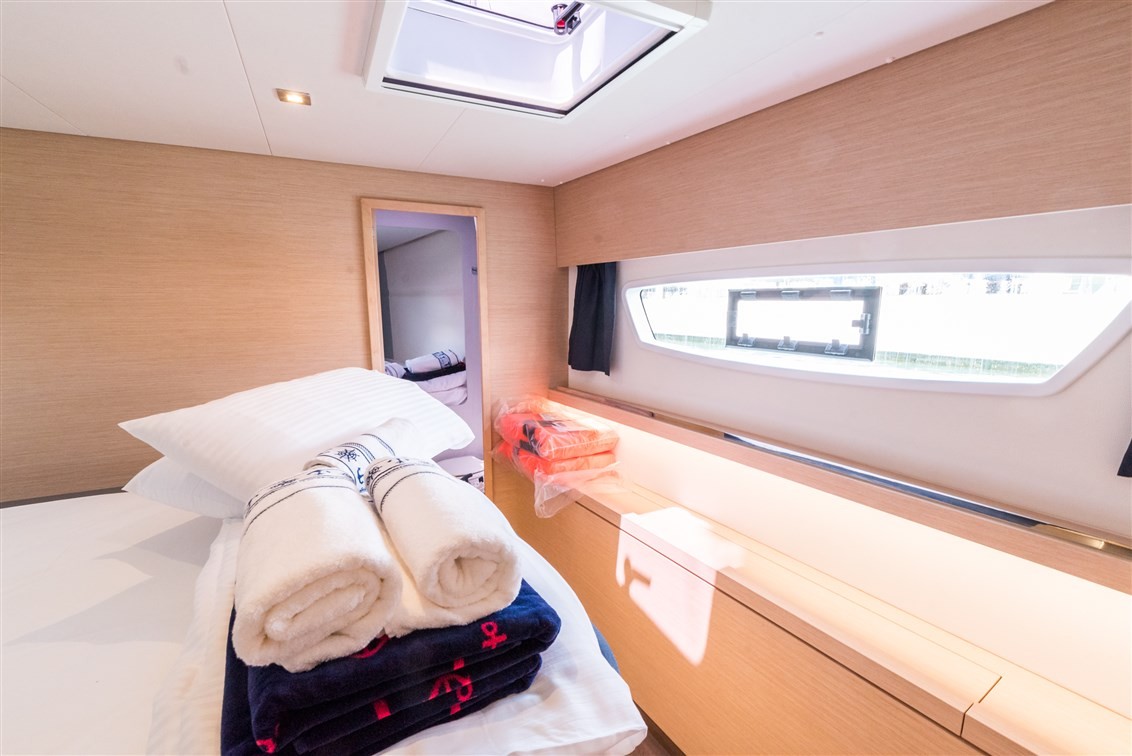Fountaine Pajot Saona 47 Quintet, Sunny Wave | Yacht Charter Croatia