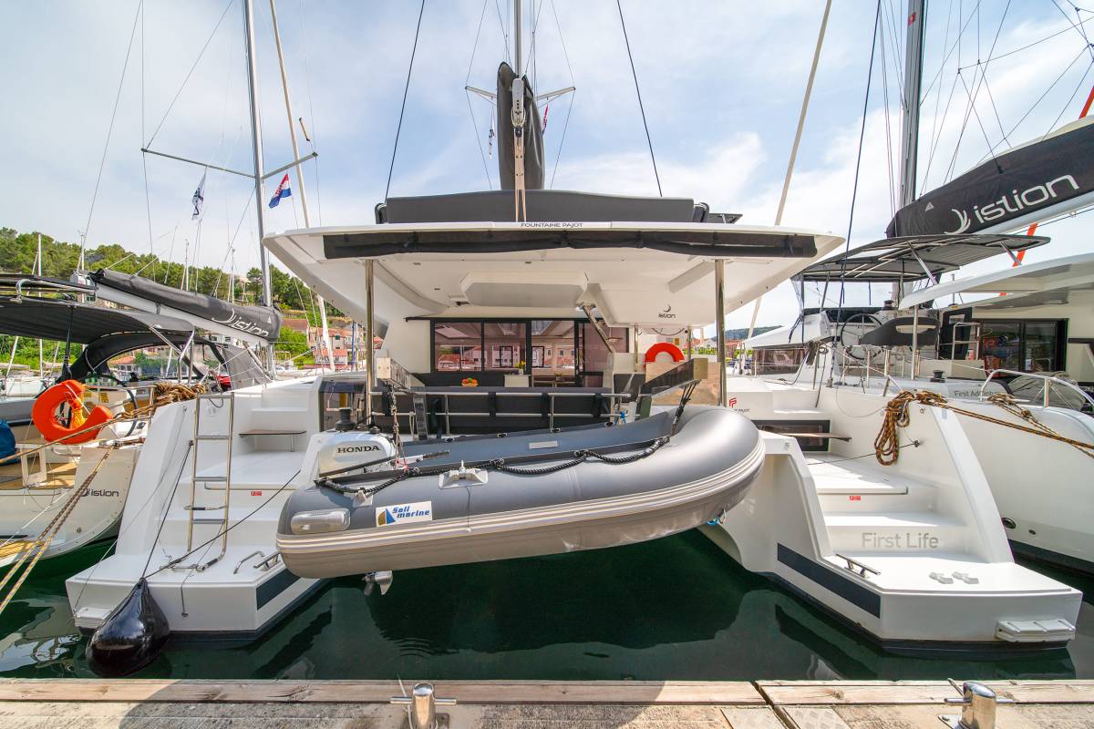 Fountaine Pajot Tanna 47, First Life | Noleggio di Yacht Croazia