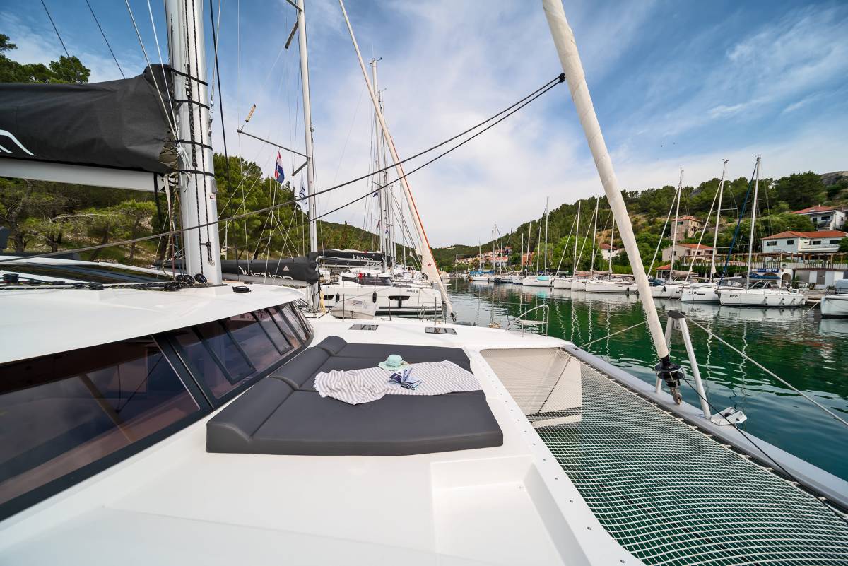 Fountaine Pajot Tanna 47, First Life | Noleggio di Yacht Croazia