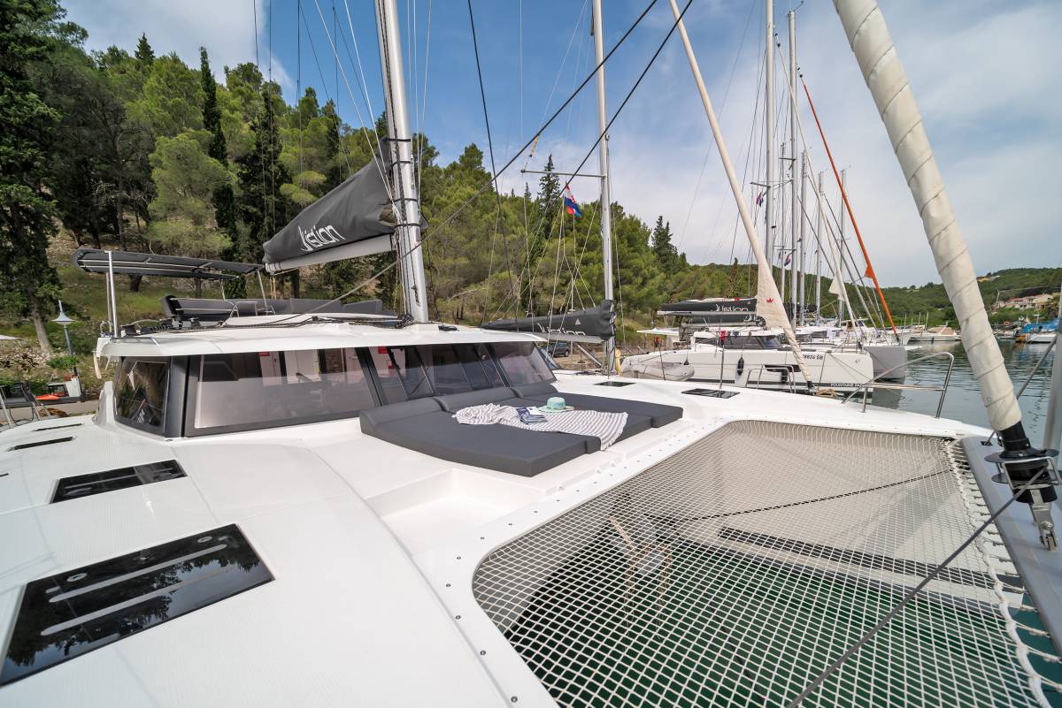Fountaine Pajot Tanna 47, First Life | Noleggio di Yacht Croazia