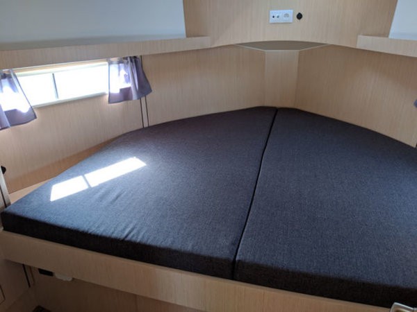 Futura 36, Tofino | Yacht Charter Croatia