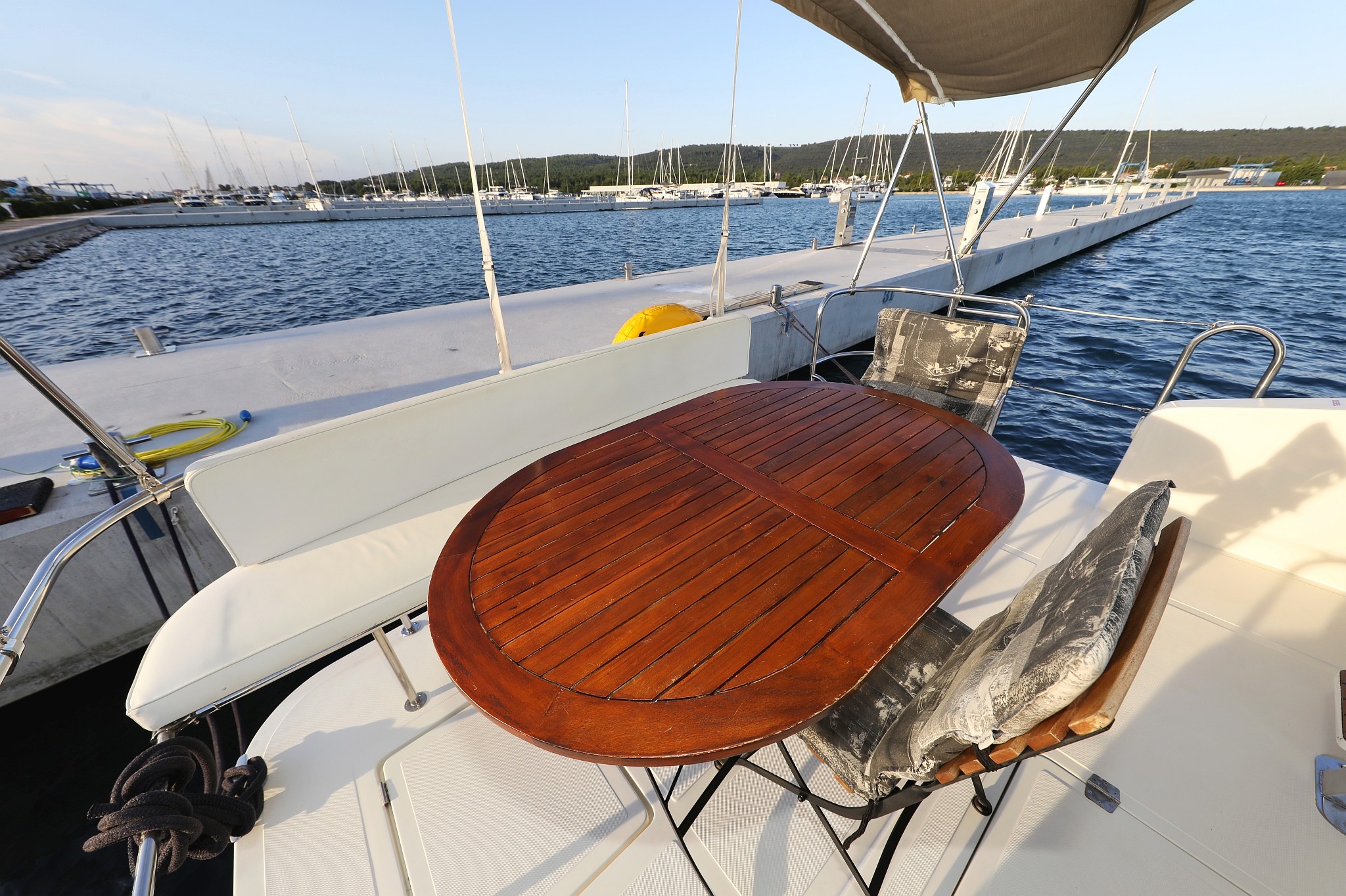 Futura 40 Grand Horizon, Backup | Yacht Charter Croatia