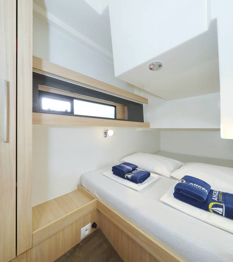 Futura 40 Grand Horizon, Backup | Yacht Charter Croatia