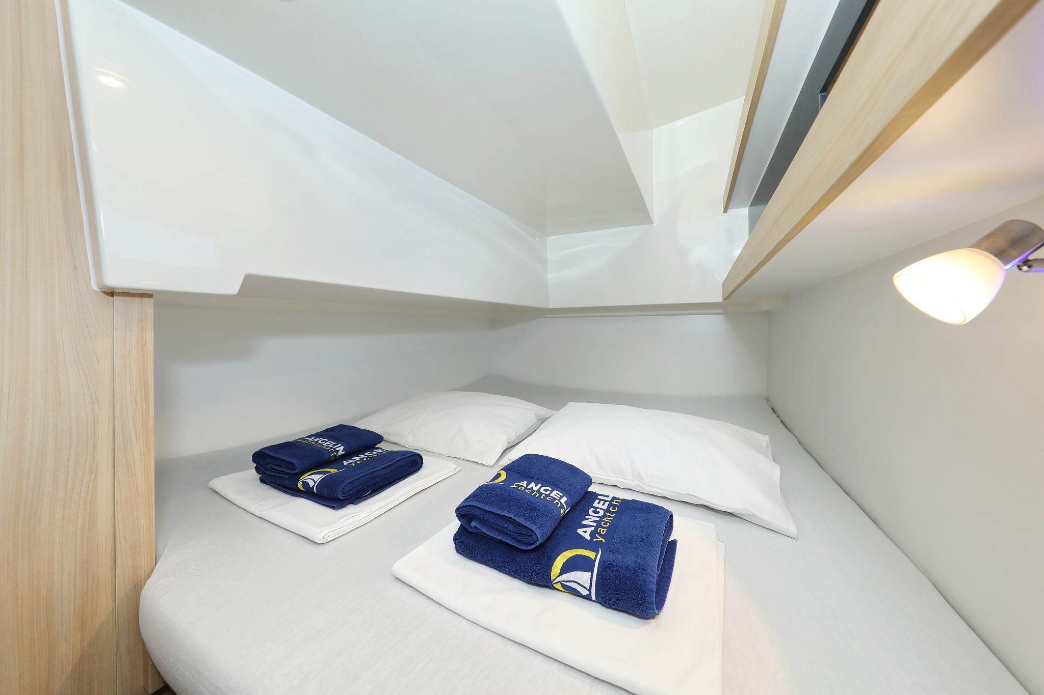 Futura 40 Grand Horizon, Backup | Yacht Charter Croatia