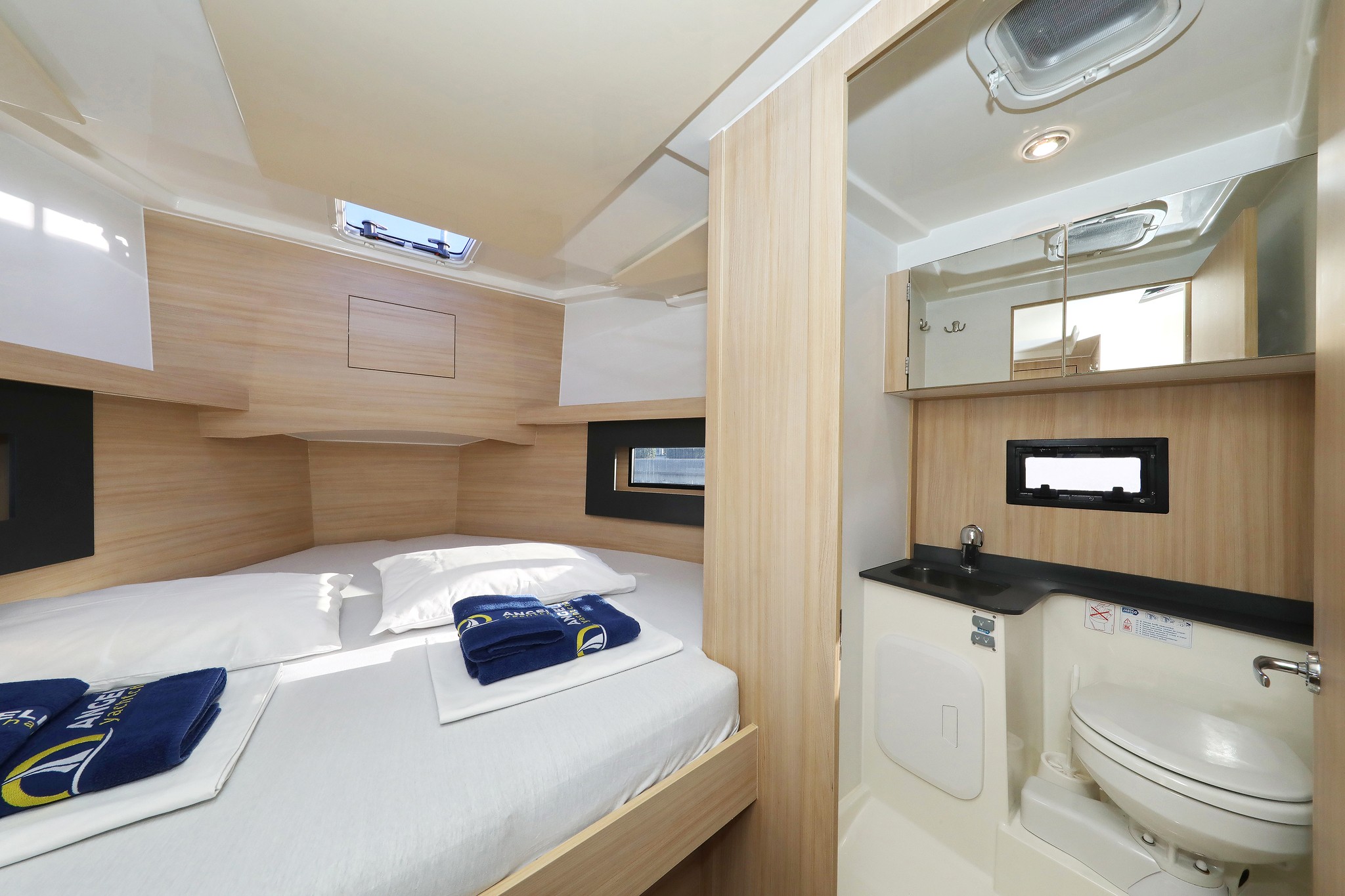 Futura 40 Grand Horizon, Backup | Yacht Charter Croatia